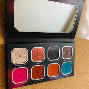 CELESTIAL THUNDER EYESHADOW PALETTE 💙